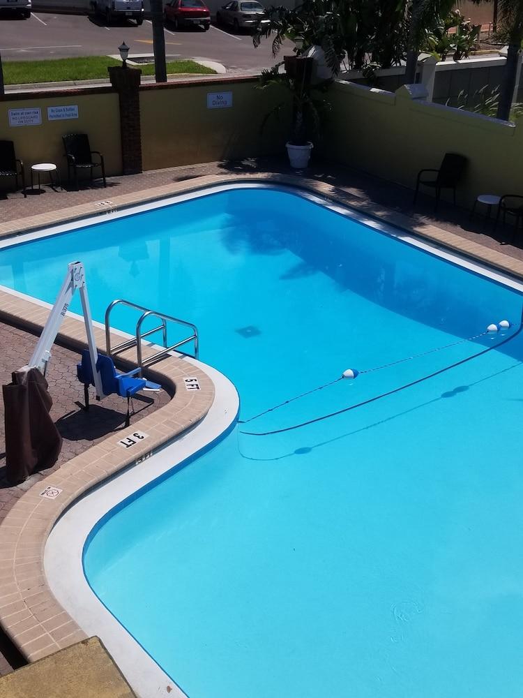 Quality Inn Airport - Cruise Port Tampa Eksteriør billede