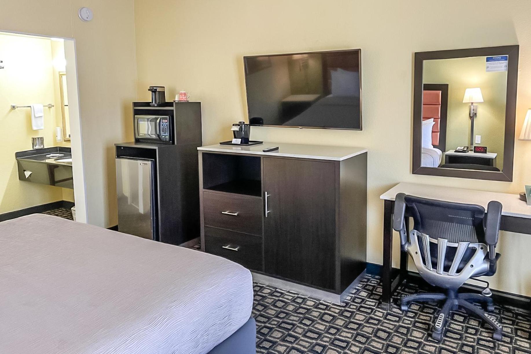 Quality Inn Airport - Cruise Port Tampa Eksteriør billede
