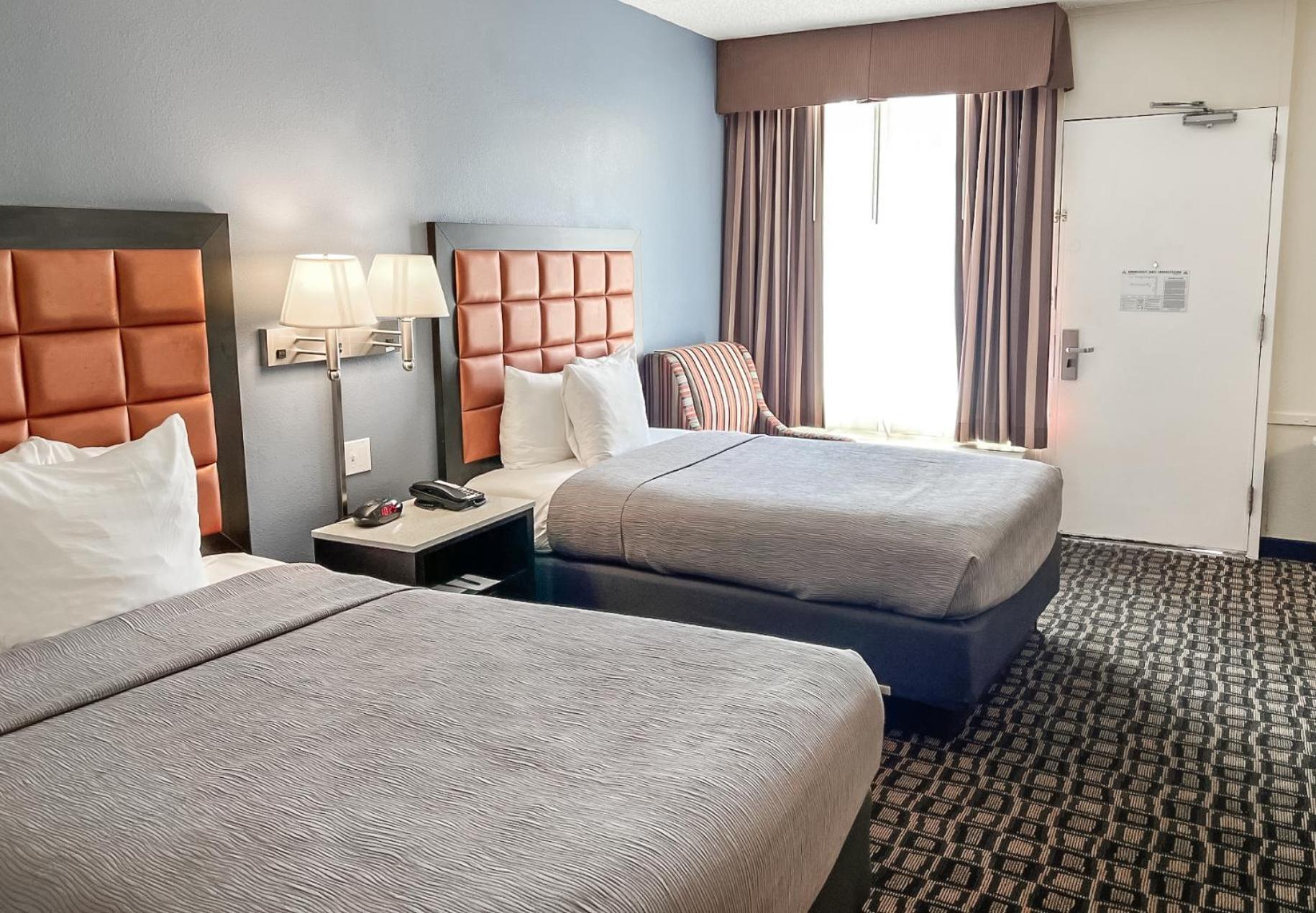Quality Inn Airport - Cruise Port Tampa Eksteriør billede