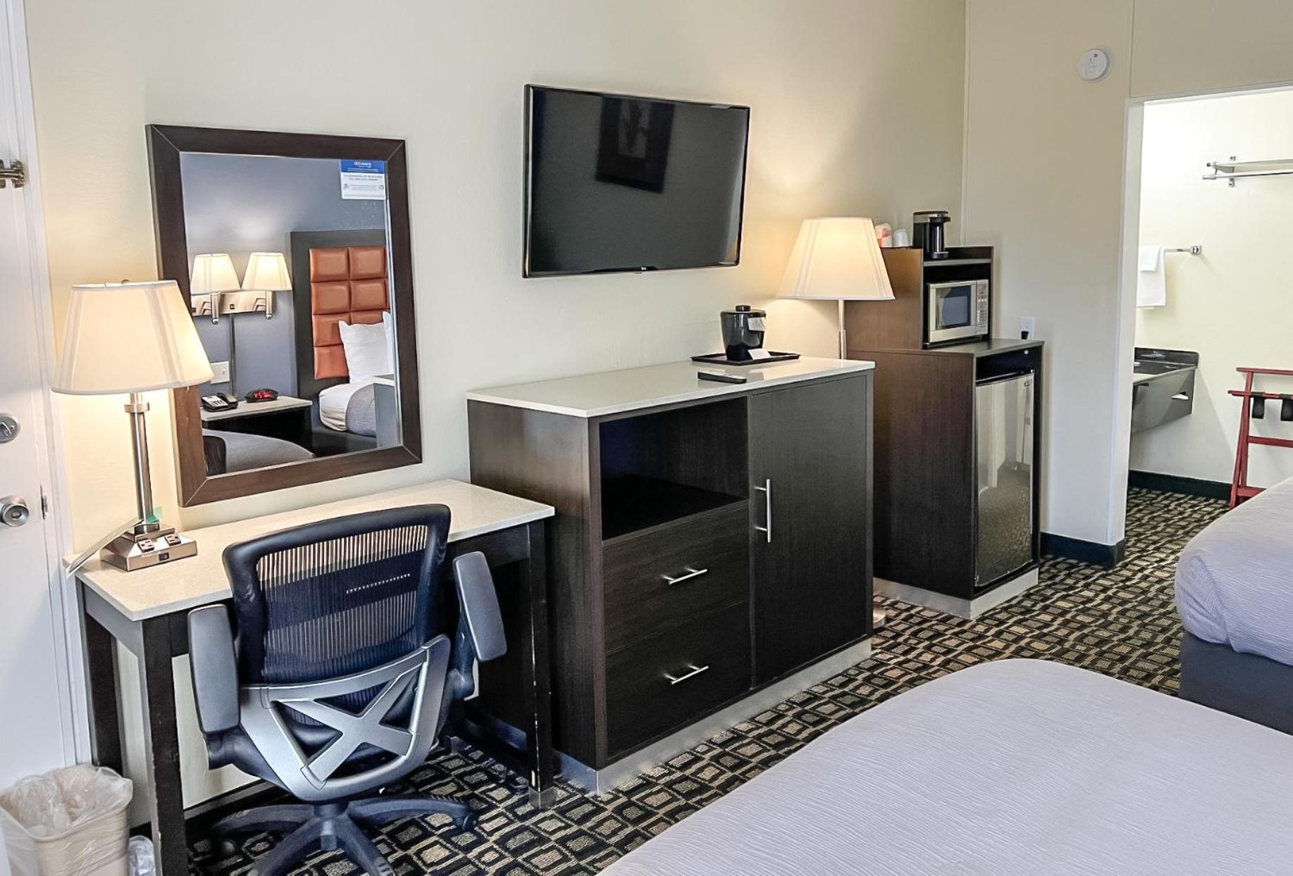 Quality Inn Airport - Cruise Port Tampa Eksteriør billede