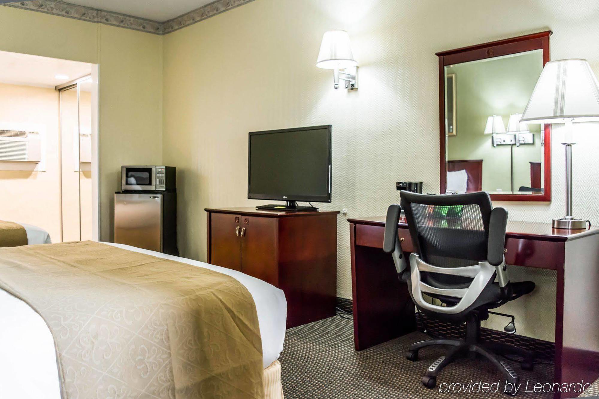 Quality Inn Airport - Cruise Port Tampa Eksteriør billede